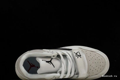 The Travis Cut Scott Jordan Check x 0801